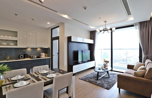 Ngoc Khanh Apartment | 2-bedroom apartment in enchanting Vinhomes Metropolis