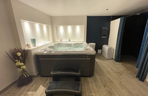 Beynost Apartment | 2 Bedroom Apartment in Beynost