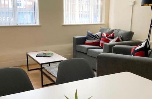 Twickenham Riverside Apartment | 2 bedroom apartment in the heart of Twickenham