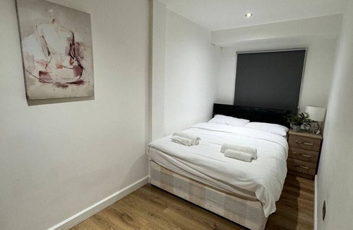 Somers Town Apartment | 2-bedroom apartment in superb London with AC HW1A