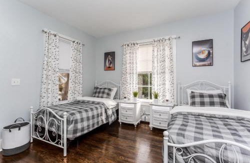 Bristol Apartment | 2 Bedroom Apartment Near Bristol Center