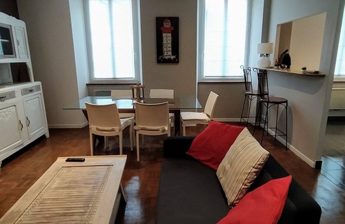 Lesneven Apartment | 2-bedroom apartment on 2nd floor for 4 people max.