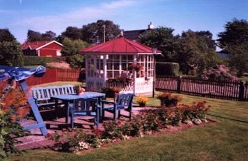 Hallevik House | 2 bedroom apartment in Sölvesborg