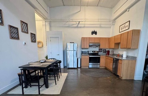 Otterbien Home Apartment | 2-bedroom apartment just 9 minutes drive to Kings Island