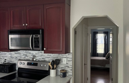 Newport East Apartment | 2 bedroom apartment on the first floor near Navy Base,downtown Newport and beach