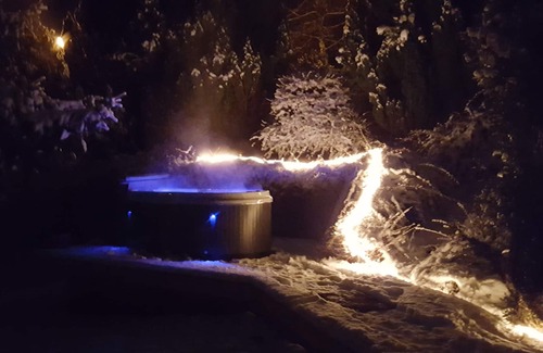Serraval Apartment | 2-bedroom apartment with PRIVATE JACUZZI close to ski resorts with breathtaking views