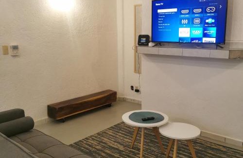 Almacen Apartment | 2 bedroom apartment with a/c Wi-Fi best location!