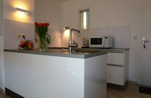 Cote d'Azur- French Riviera Apartment | 2-bedroom apartment with large terrace - Saint-Tropez (700 m) - beach (300 m)