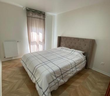 Livry-Gargan Apartment | 2 Bedroom Apartments