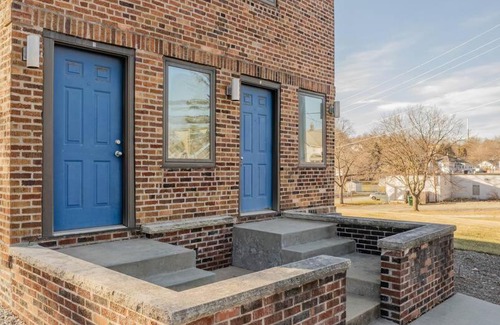 Des Moines Apartment | 2 Bedroom Apt with Free Parking in Downtown DSM