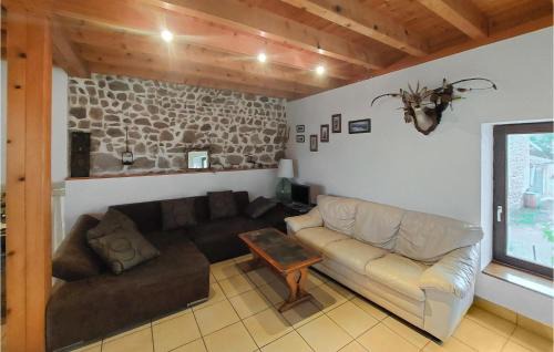 Bas-en-Basset House | 2 Bedroom Awesome Home In Bas-En-Basset
