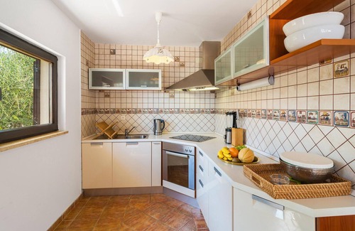Stomorska House | 2 bedroom awesome home in Stomorska