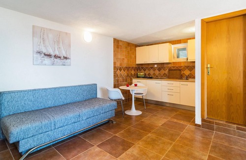 Stomorska House | 2 bedroom awesome home in Stomorska