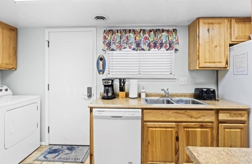 North Ocean City House | 2 Bedroom Bayside Townhome on Canal with Pool across from Mall & Theater -Unit C