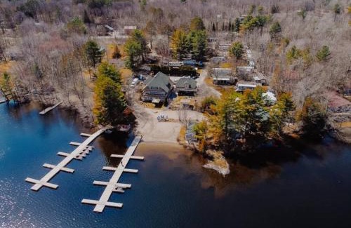 Seguin House | 2 Bedroom Beach Side Cottage On Muskoka Shores