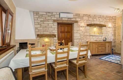 Novigrad House | 2 bedroom beautiful home in Novigrad