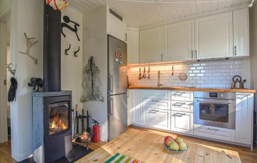 Fjallbacka House | 2 Bedroom Beautiful Home In Fjällbacka