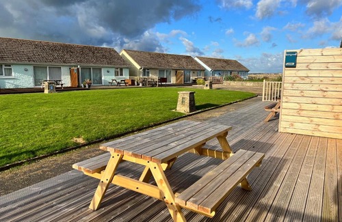 Seaview House | 2 Bedroom Bungalow SV58, Seaview, Isle of Wight Free Wi-Fi