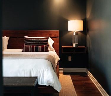 Saint-Sauveur Apartment | 2 bedroom suite with access to Sommet Saint-Sauveur