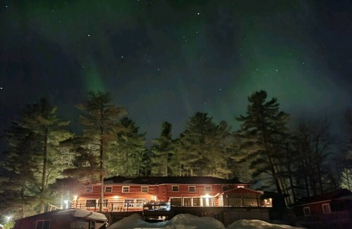 Ray Cabin | 2 bedroom cabin in the heart of Voyageurs National Park on Lake Kabetogama.