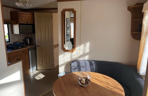 Hunstanton Ski Chalet | 2 Bedroom caravan Hunstanton pets go free
