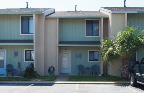 Panama City Beach House | 2-bedroom condo in gorgeous Panama City Beach with pool, beach access, and more!