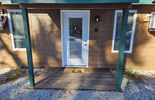 Lebanon Condo | 2-bedroom Condo #4 at Bennettscape Lodge with AC, WiFi by Bennett Spring Park MO