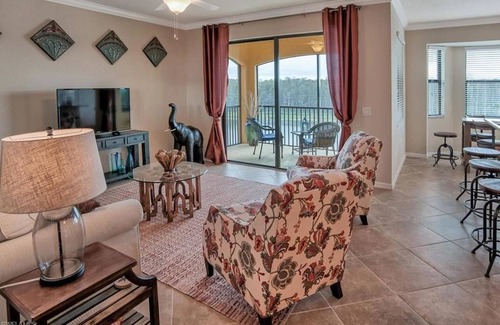 Naples Condo | 2 Bedroom Condo 429997 by Houzlet