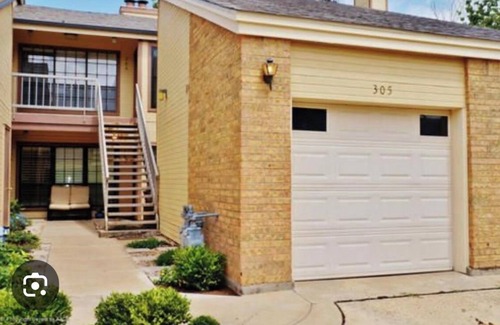 Amarillo Condo | 2-bedroom condo in awesome Amarillo with AC, WiFi