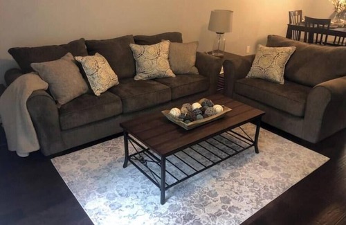 Oxford Condo | 2-bedroom condo in charming Oxford within walking distance of the stadium.