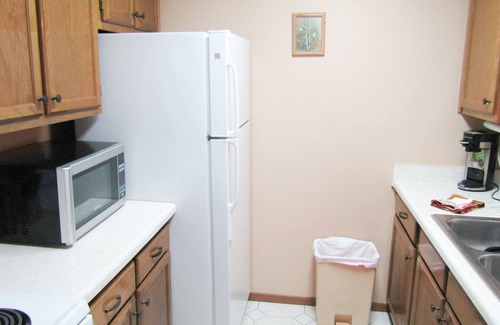 Banner Elk Condo | 2 Bedroom Condo in Ski Country area. Rented by Sugar Mountain Lodging Inc.