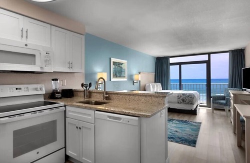 The Dunes Condo | 2-bedroom condo in fantastic Myrtle Beach with AC, fitness room