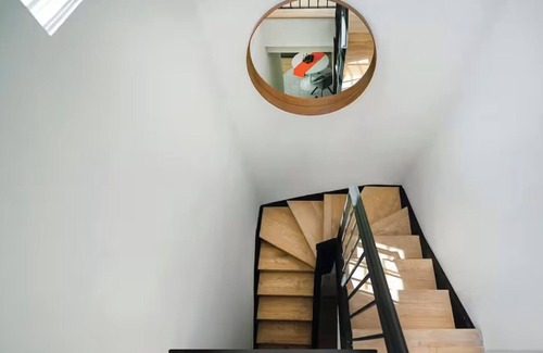 Williamsburg Condo | 2 Bedroom Condo in Williamsburg - Huge Private Terrace with City Views