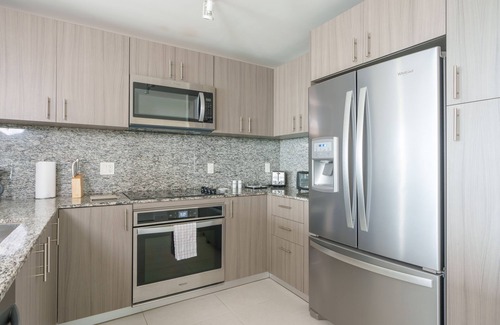 Ludlam Condo | 2-bedroom condo just 11 minutes from Dolphin Mall