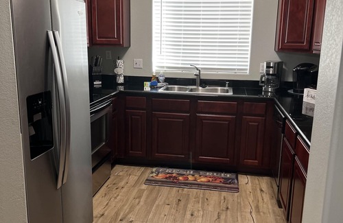 Paradise Valley Village Condo | 2-bedroom condo minutes from EVERYTHING!