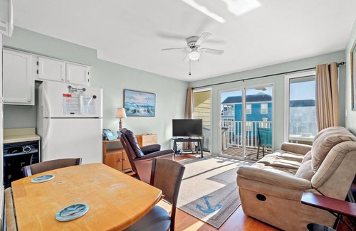 Garden City Condo | 2-bedroom condo in Garden City Beach, Second Row, Ocean View, 2 blocks from Pier