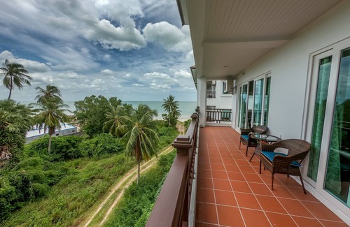 Khanom Apartment | 2 bedroom condo with sea view and pool