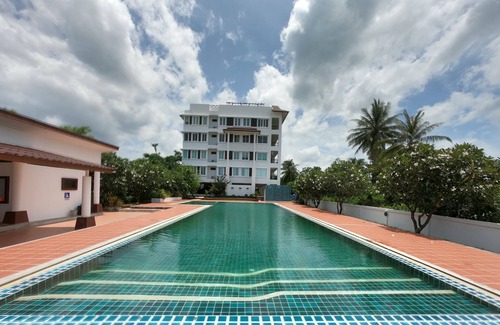 Khanom Apartment | 2 bedroom condo with sea view and pool