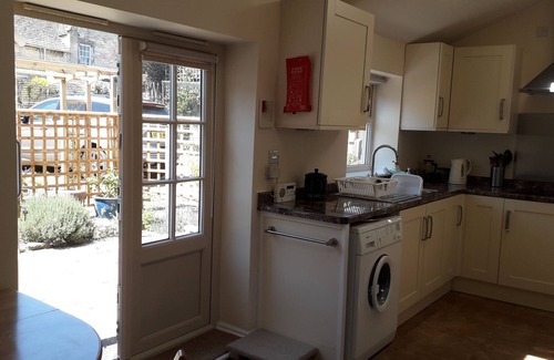 Market Overton Cottage | 2 Bedroom Cottage near Oakham, Rutland with 13A EV charging facility