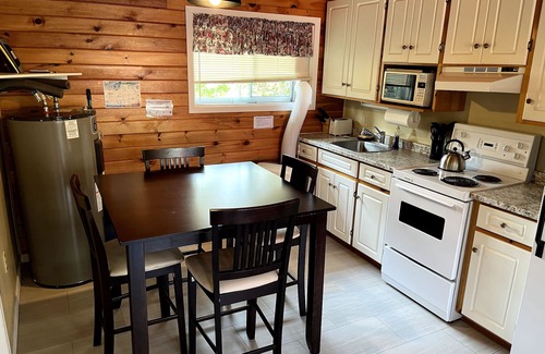 Stanhope Cottage | 2-bedroom Cottage next to PEI National Park- Stanhope Cottages