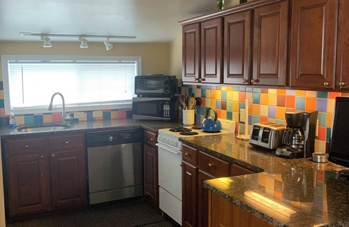 South Rehoboth Cottage | 2 Bedroom Cottage - 2 blocks to Beach & Boardwalk