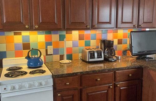 South Rehoboth Cottage | 2 Bedroom Cottage - 2 blocks to Beach & Boardwalk