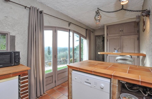 Speracedes Apartment | 2 bedroom cozy apartment in Spéracèdes