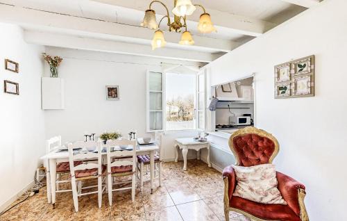 Oradour-Fanais House | 2 Bedroom Cozy Home In Oradour-Fanais