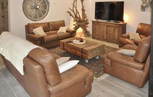 Aramon House | 2 Bedroom Cozy Home In Aramon