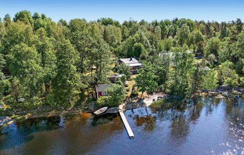 Linneryd House | 2 Bedroom Cozy Home In Linneryd