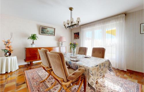 Royan House | 2 Bedroom Cozy Home In Royan