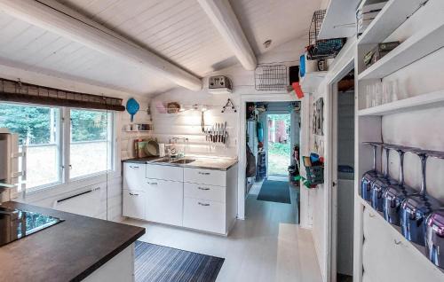 Ronninge House | 2 Bedroom Cozy Home In Annerstad