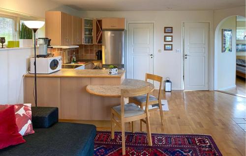 Huskvarna House | 2 Bedroom Cozy Home In Huskvarna