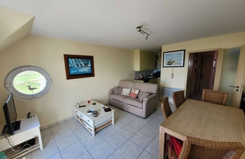 Wimereux Apartment | 2-Bedroom Duplex with Parking and Pets Allowed
